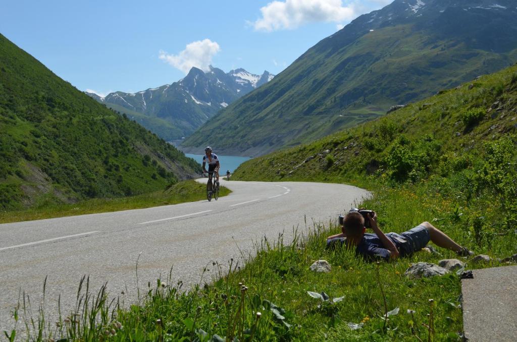 Auberge La Douce Montagne Allemont Kültér fotó