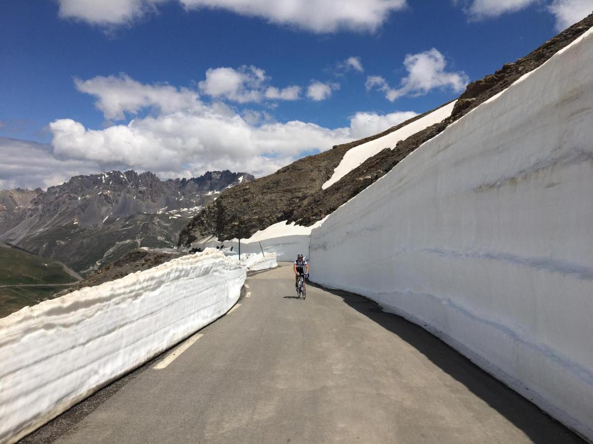 Auberge La Douce Montagne Allemont Kültér fotó